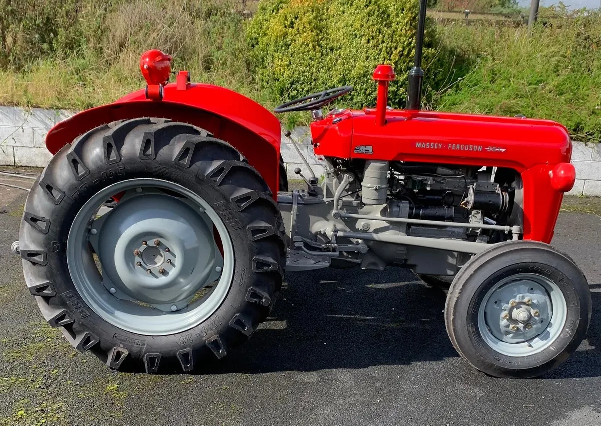 Massey Ferguson 35X - Image 1