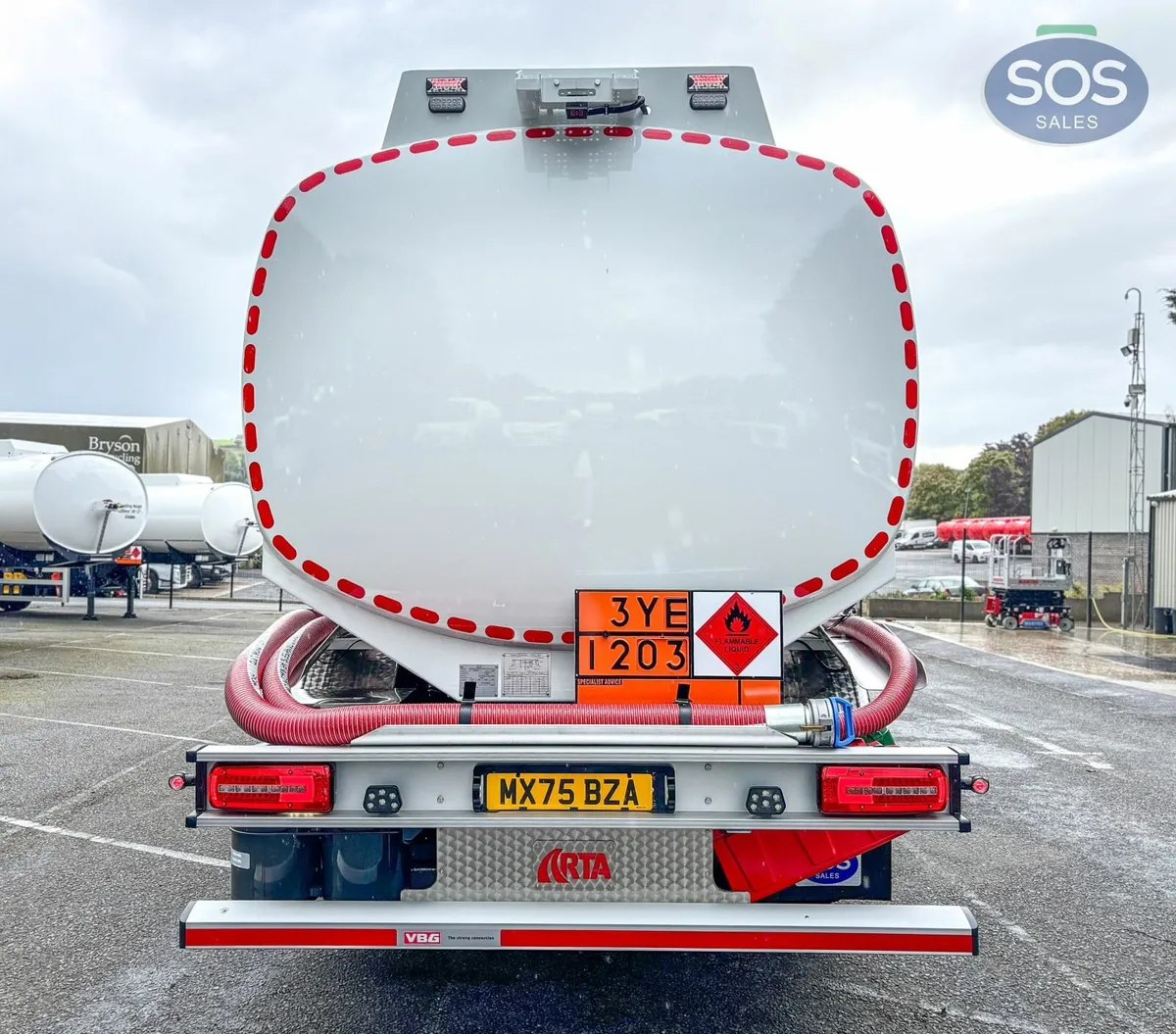 2025 DAF XD 410 Rigid Tanker - Image 3