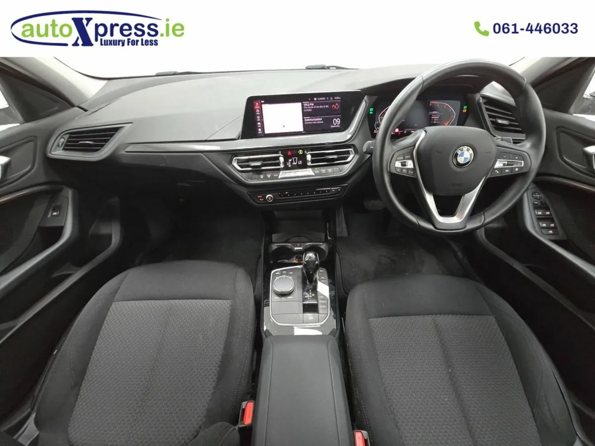 BMW 1-Series 118D Play Automatic, Reversing camera - Image 2