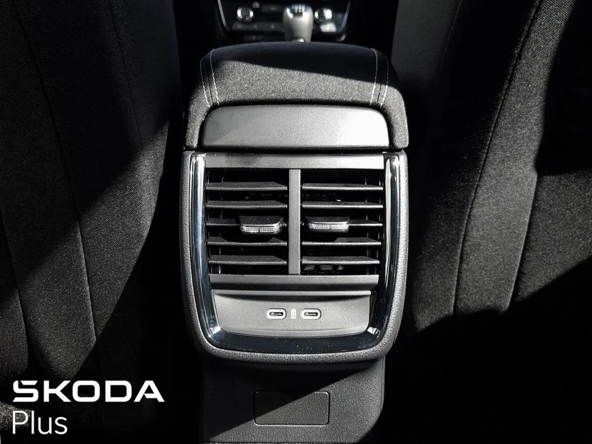 Skoda Kamiq  winter Pack parking Pack selection 1 - Image 4