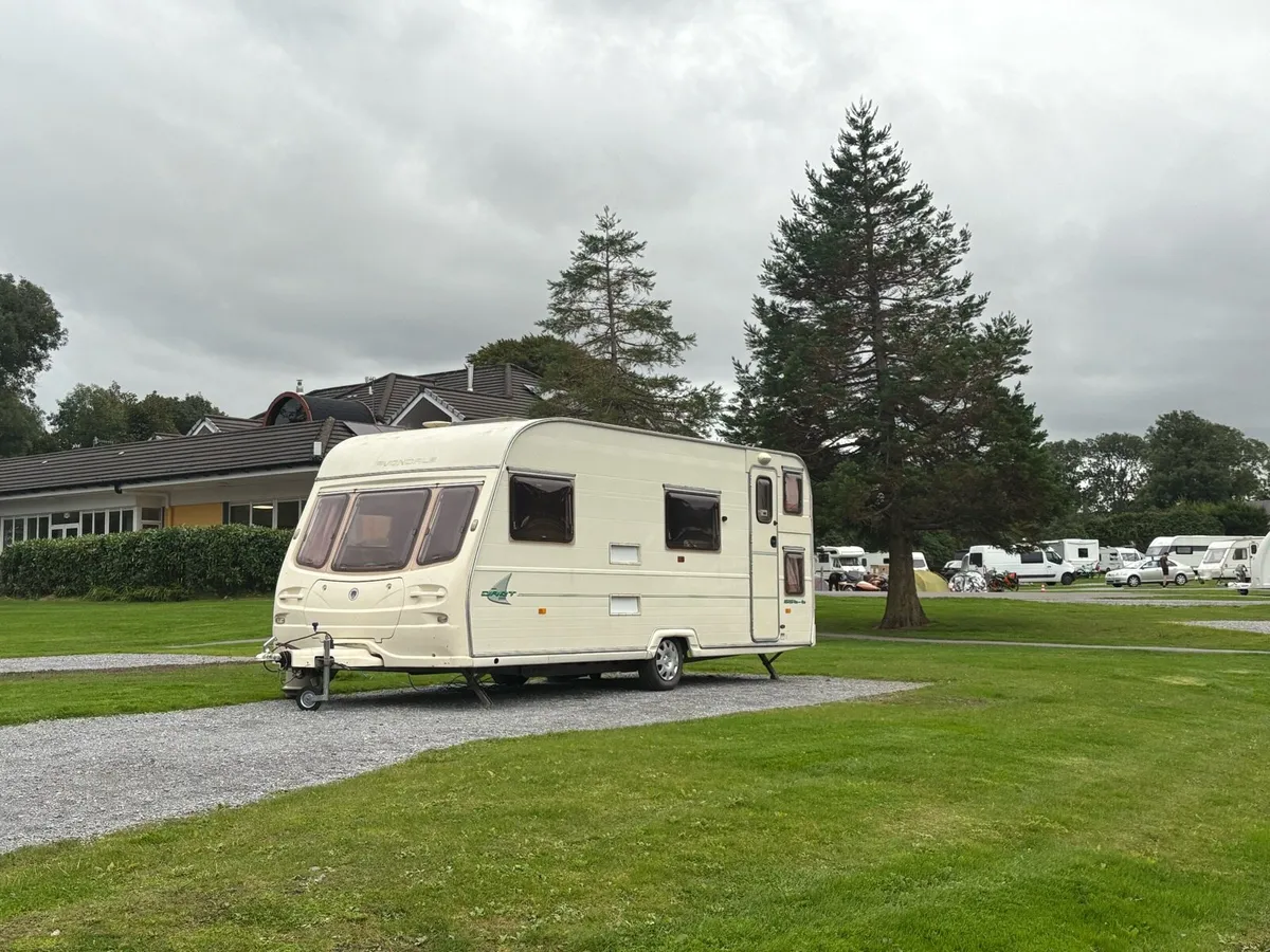 Caravan - Image 1