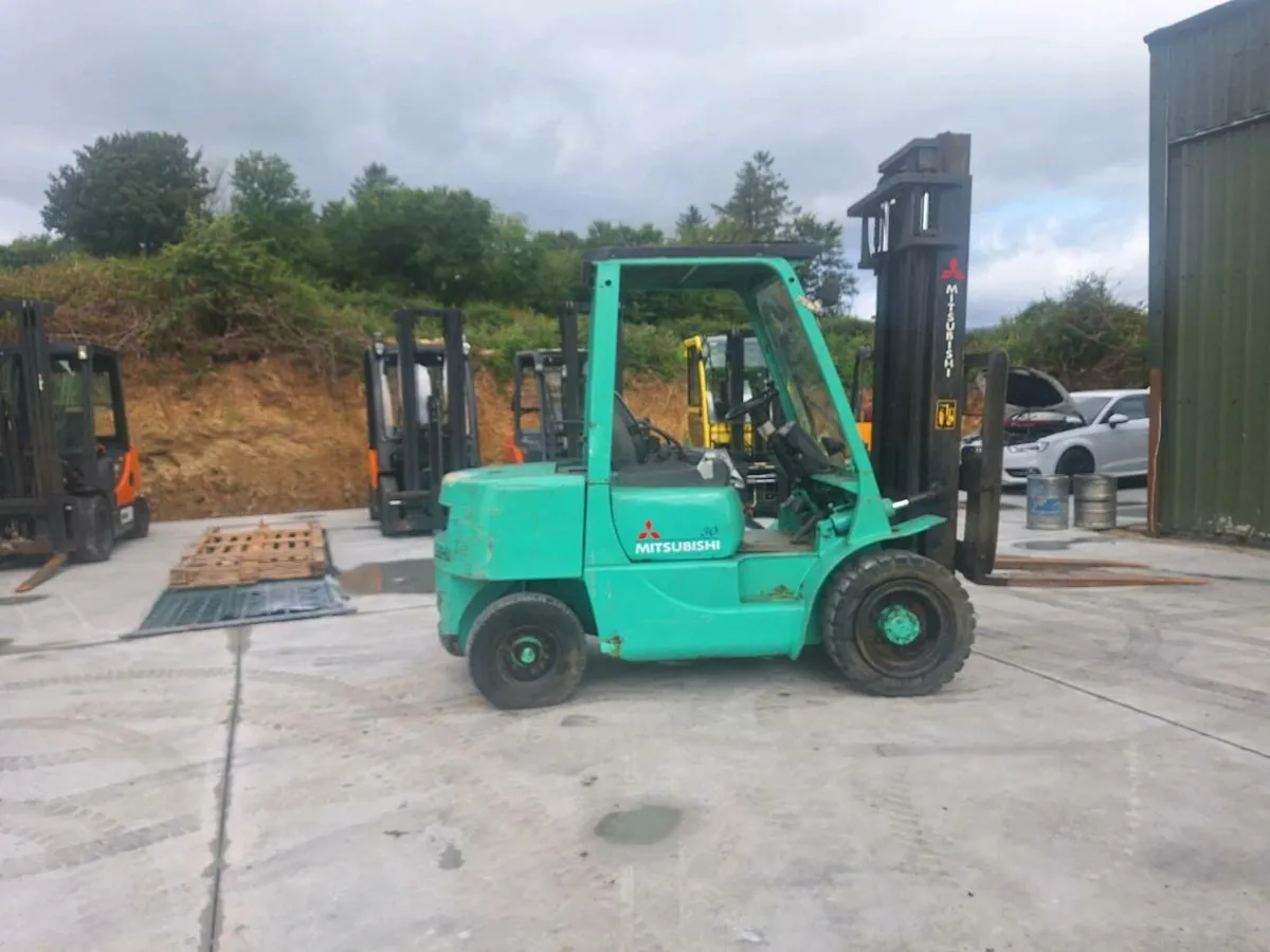 Mitsubish forklift - Image 1