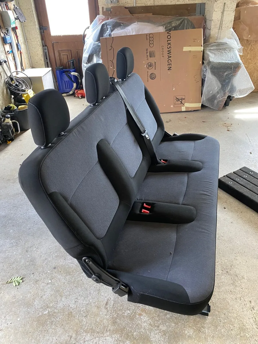 VIVARO,TRAFIC CREW SEAT - Image 2