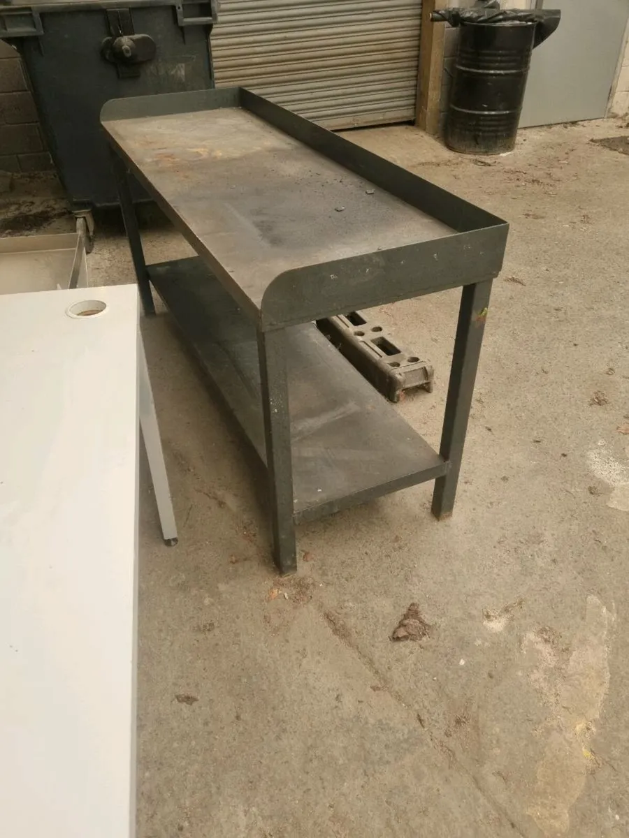 Heavy duty steel work bench