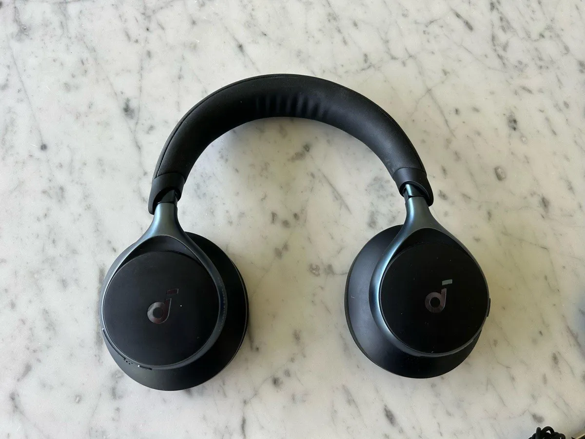 soundcore by Anker, Space One - Image 3