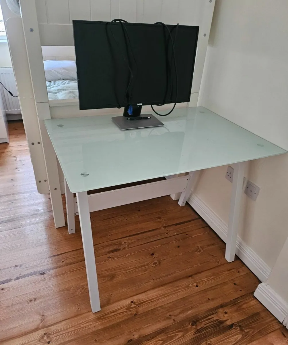 study desk and chair - Image 1