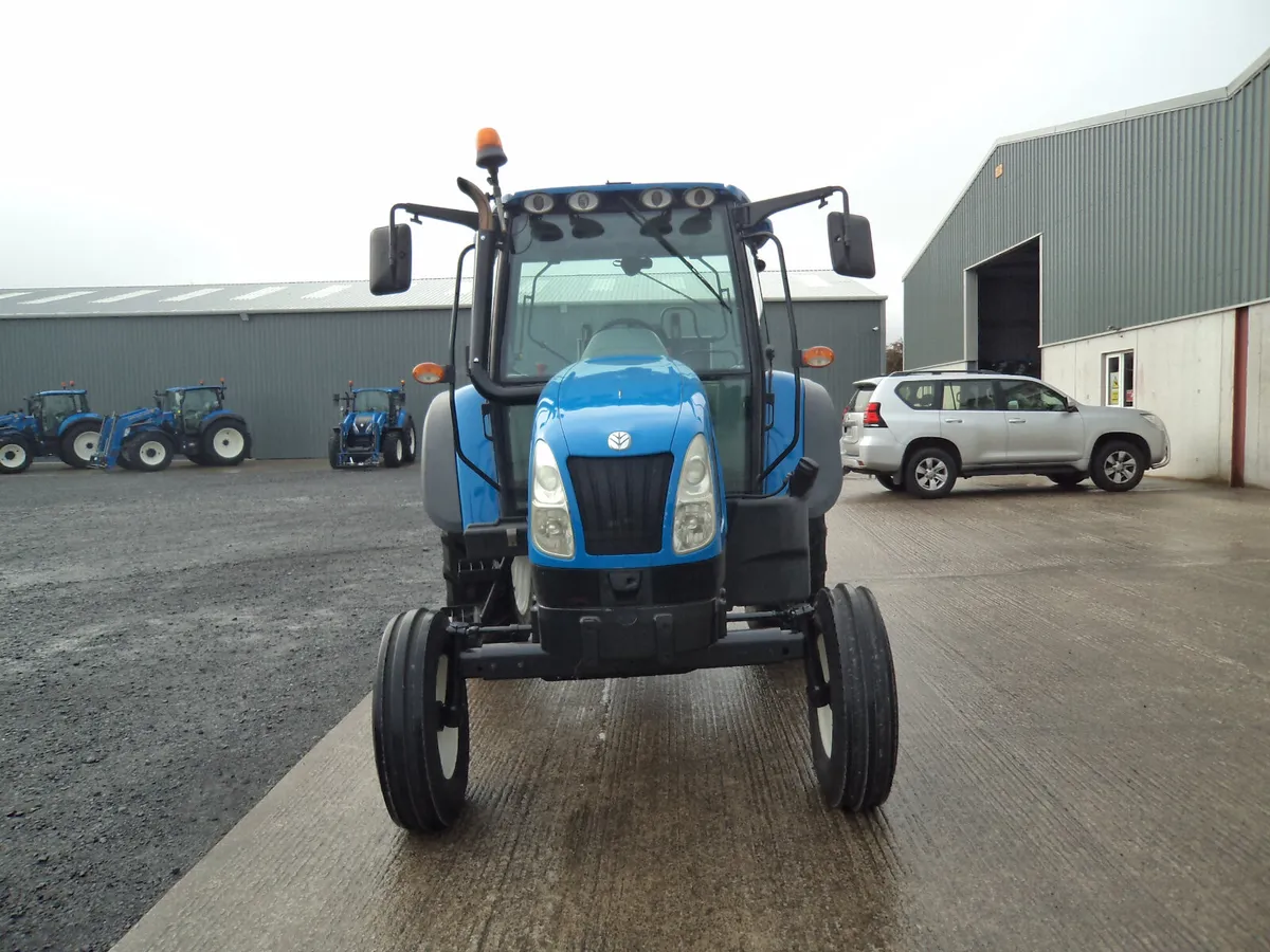 2011 New Holland T5030 - Image 4