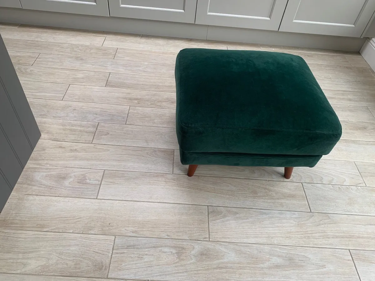Green velvet footstool - Image 2