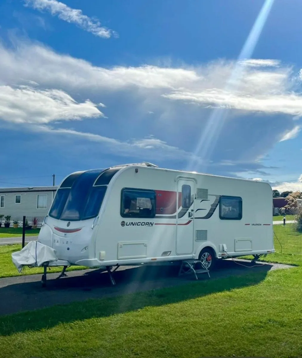 2017 BAILEY UNICORN VALENCIA (Cris Registered) - Image 4