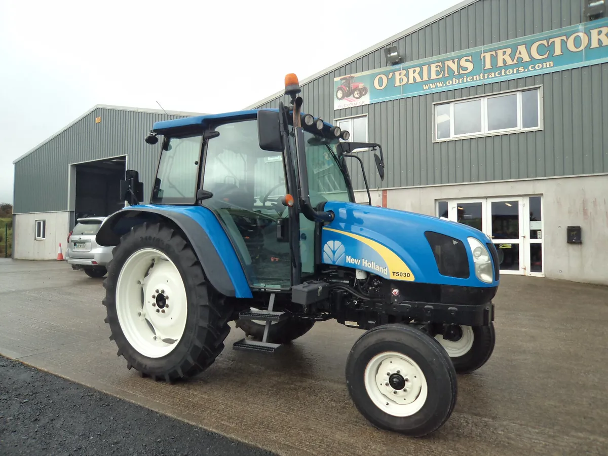 2011 New Holland T5030 - Image 2