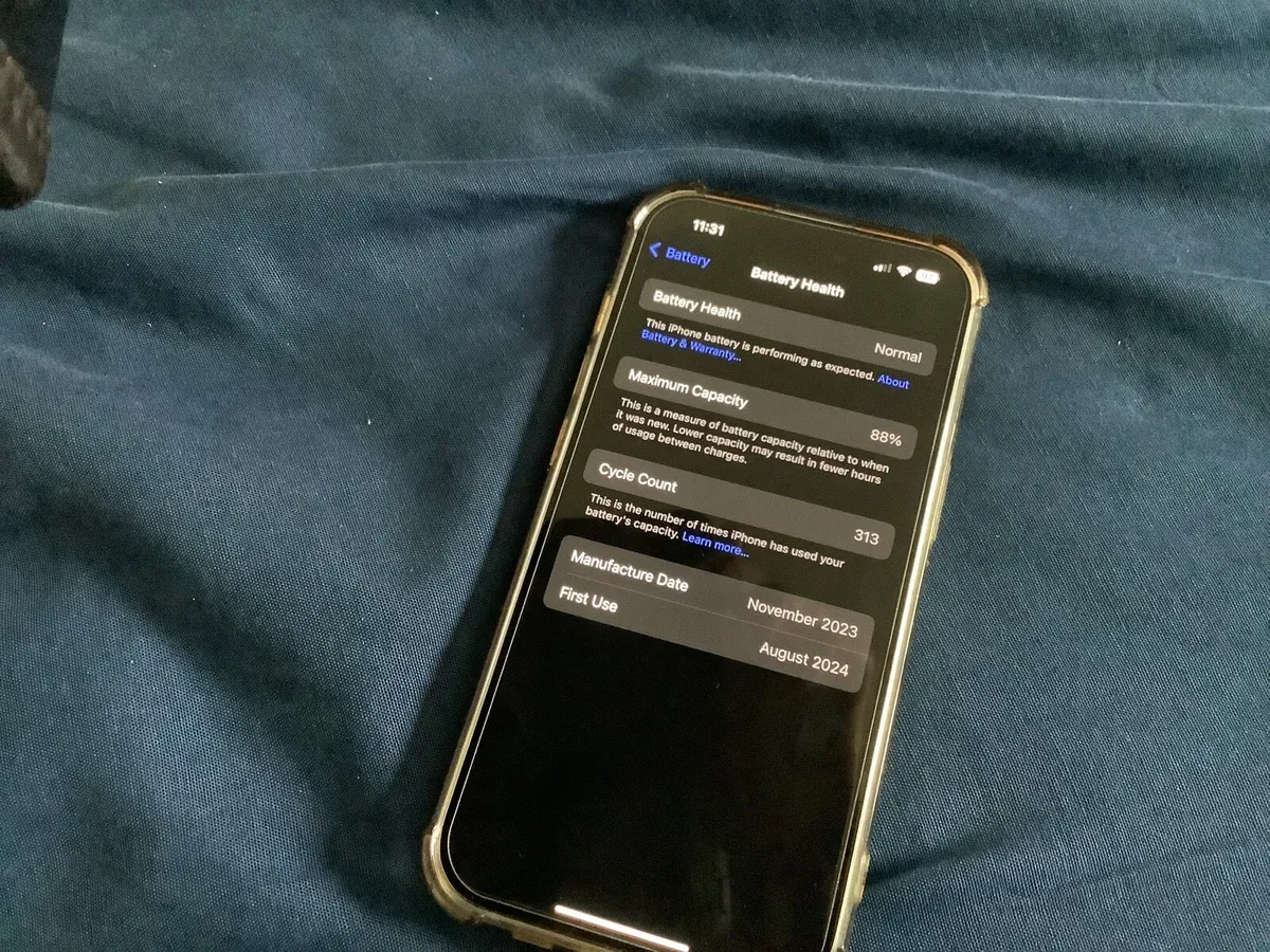 iPhone 15 128GB Unlocked - Image 3
