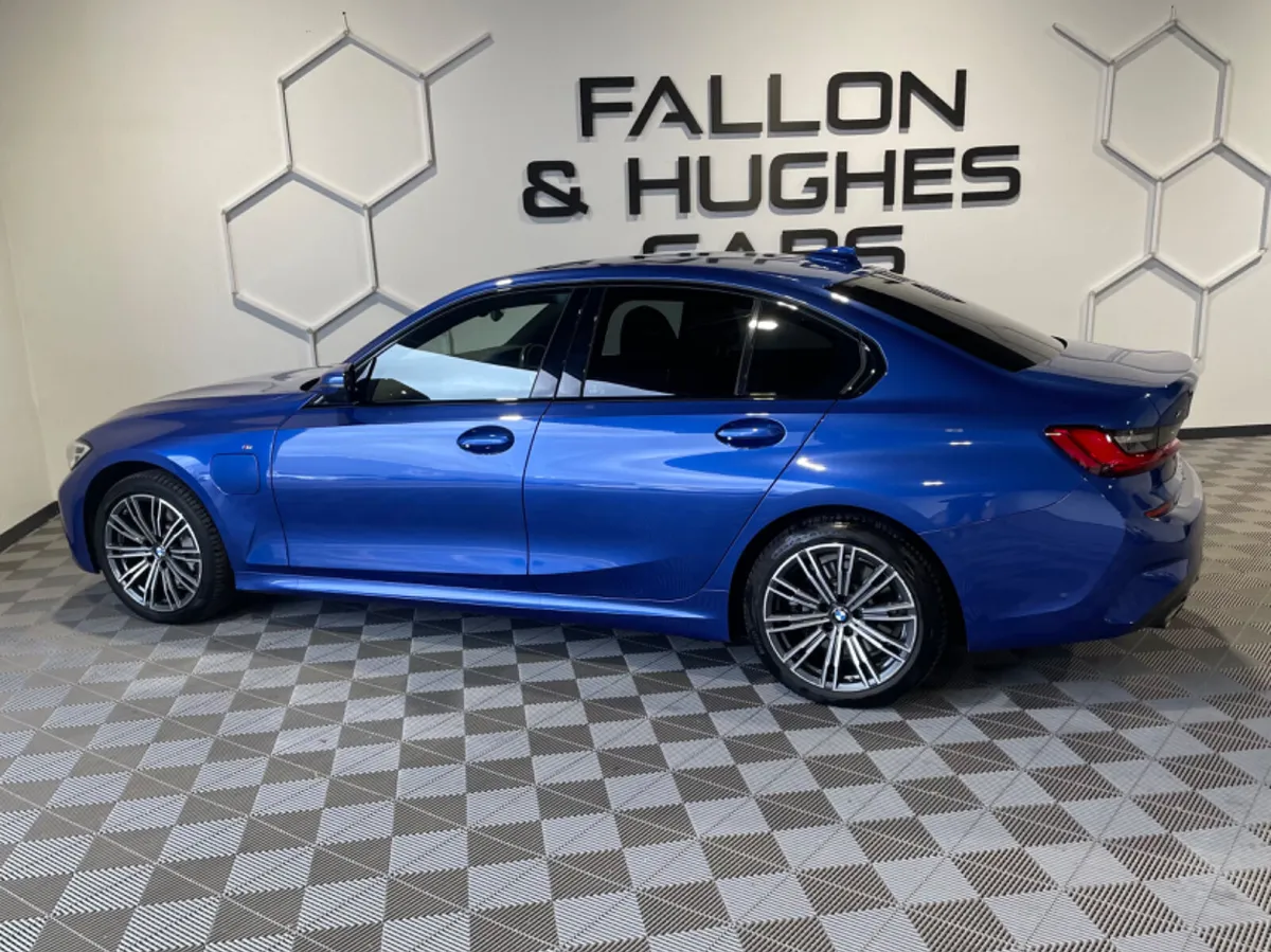 BMW 3 SERIES 330e M SPORT  HYBRID / BROWN LEATHER - Image 3