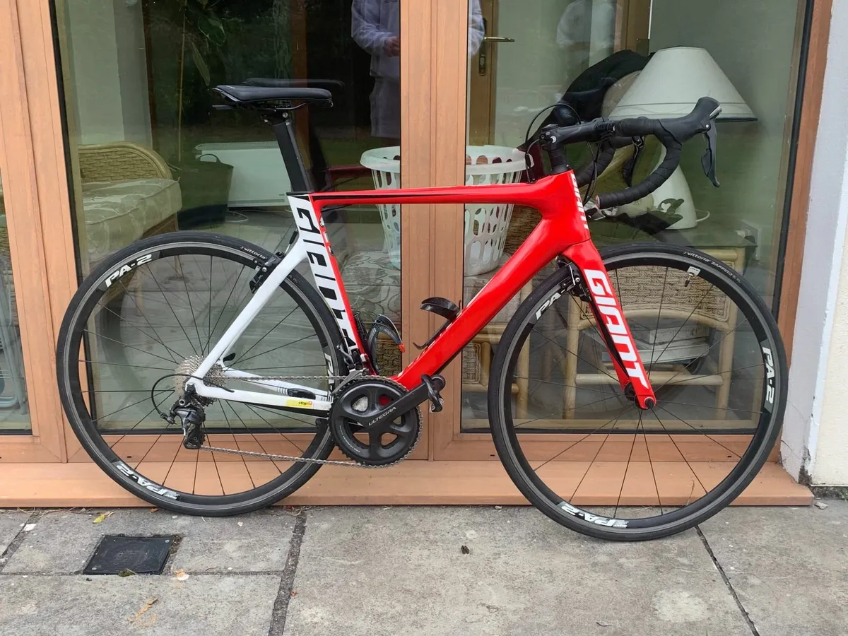 Giant Road Bike (Propel Advanced 2017) - Image 1