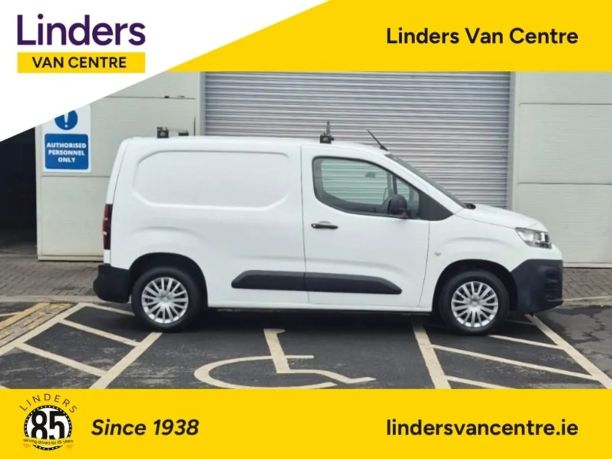 Citroen Berlingo 3 Seats - Low KMS - Image 4