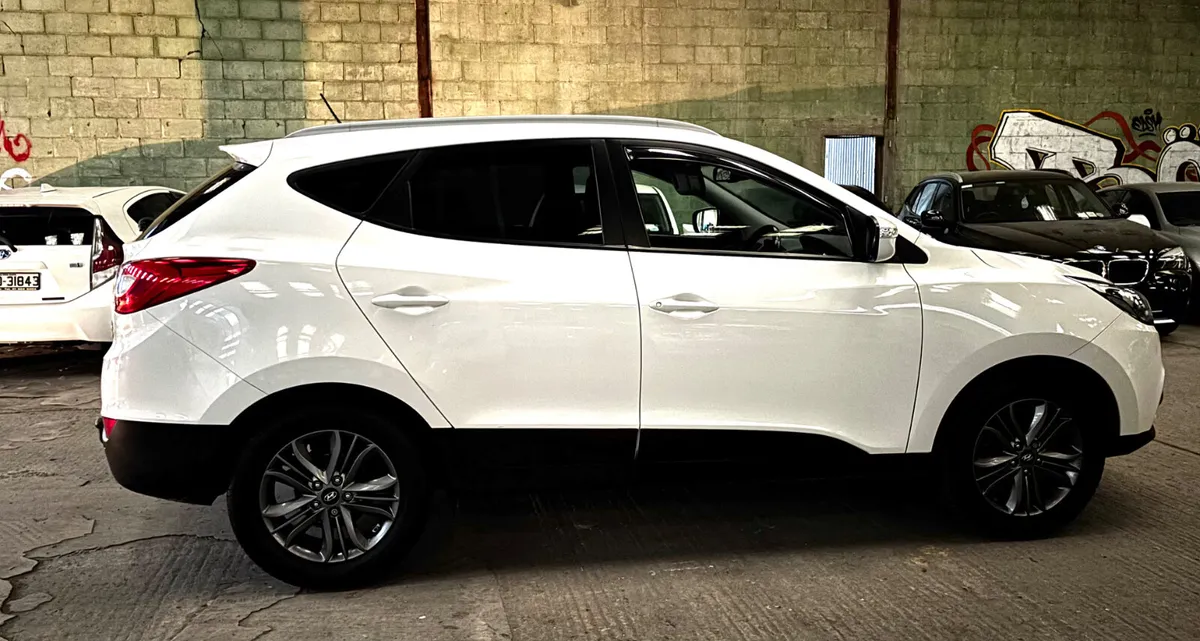 2014 Hyundai ix35 *Leather & Heated Seats* - Image 2