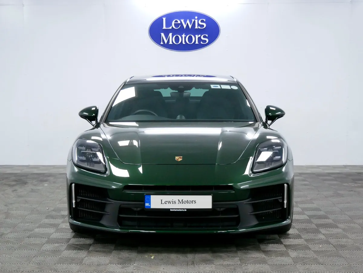 2025 Porsche Panamera 4 E-Hybrid - Image 3