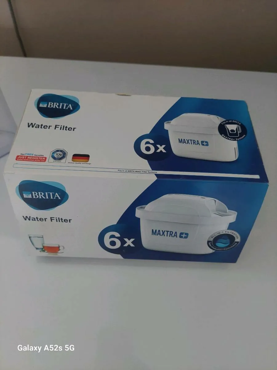 Brita water filter jug plus filters - Image 4