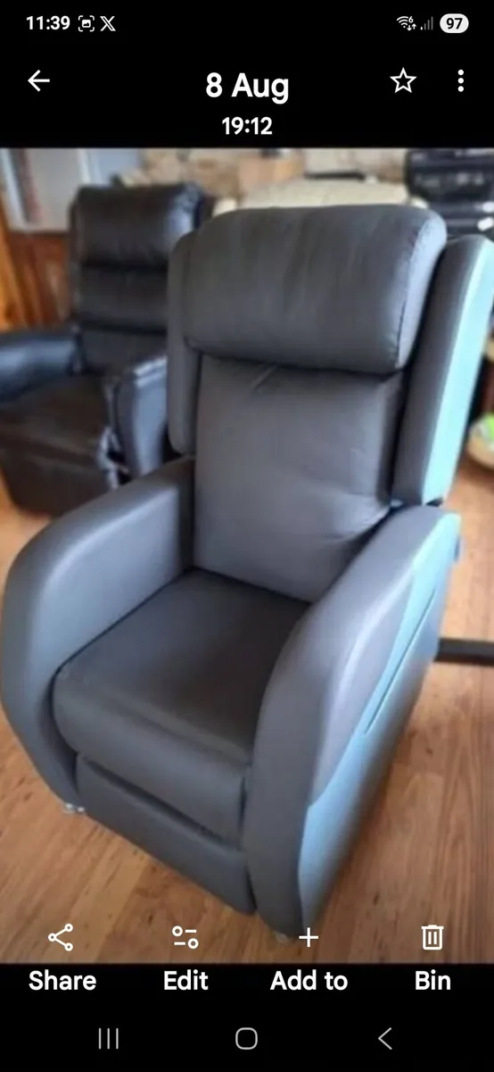 Riser recliner electric armchair - Image 1