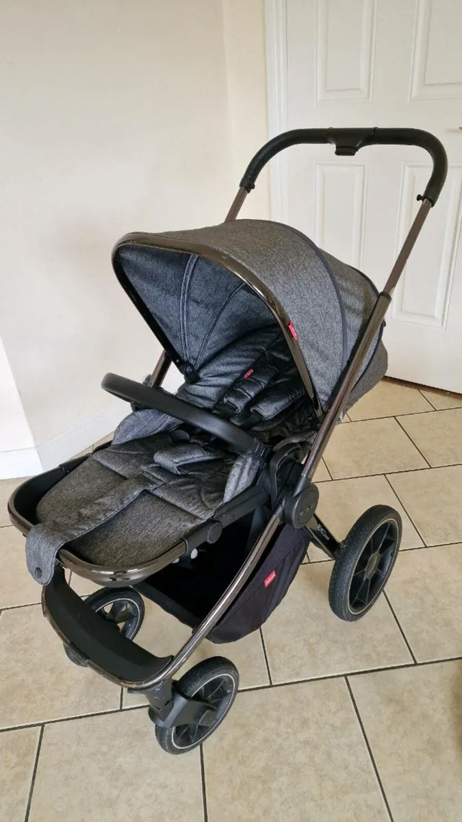 Venicci tinum travel system - Image 4