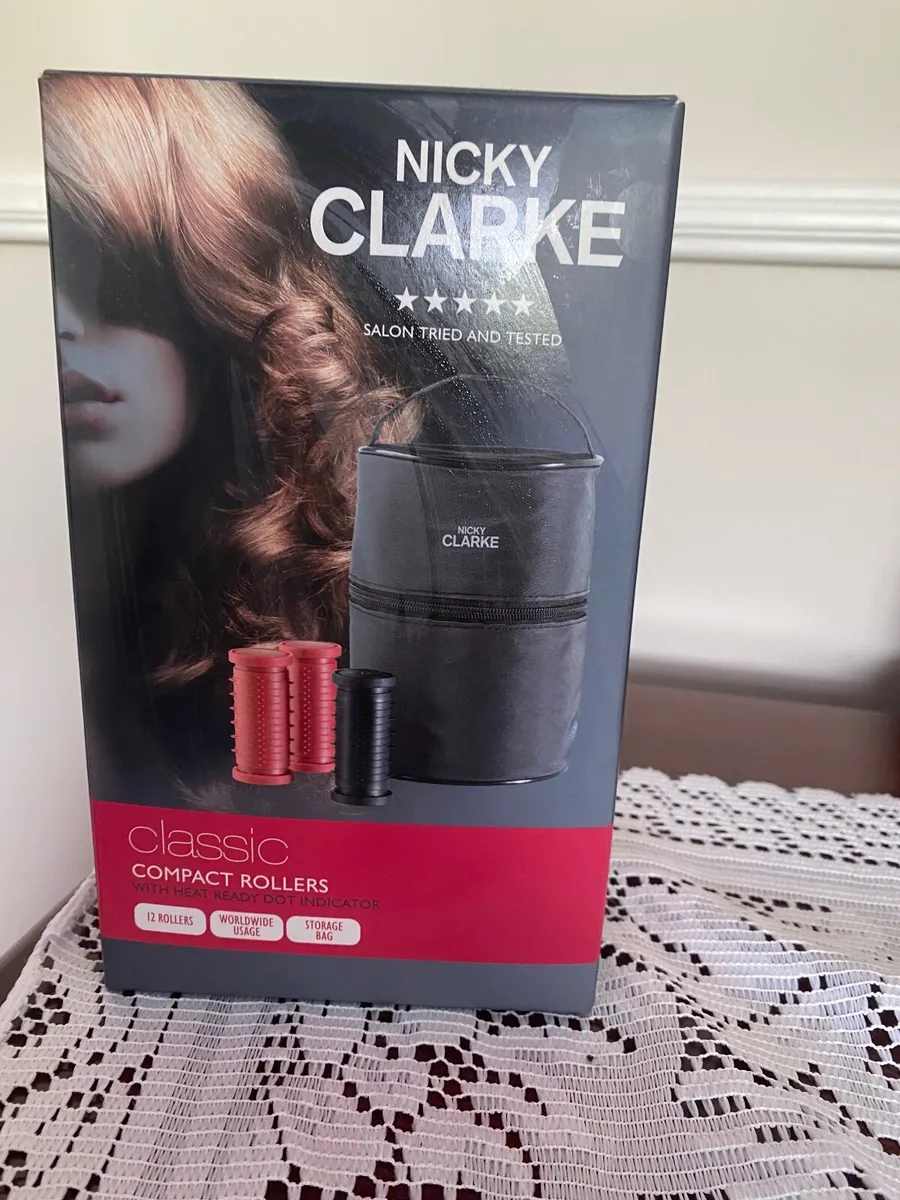 Niki Clarke Heated Rollers - Image 1