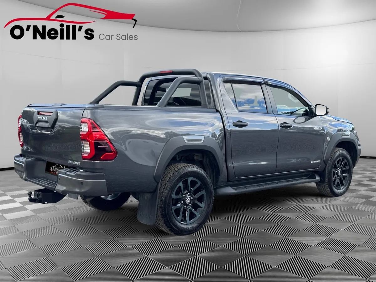 Toyota Hilux 2024 NO VAT 2.8 INVINCIBLE X AUTO#270 - Image 3