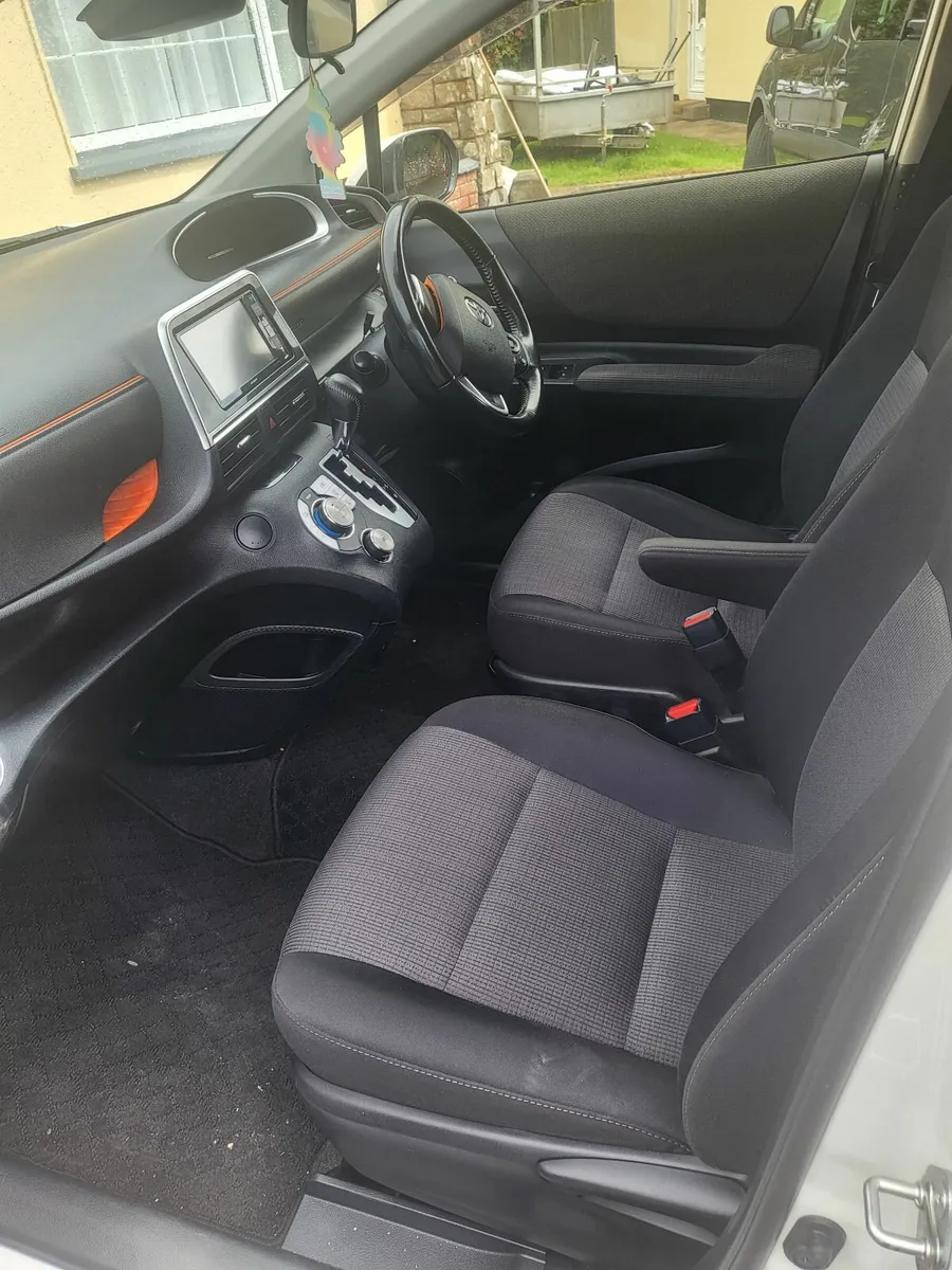 Toyota Sienta 2019 - Image 3