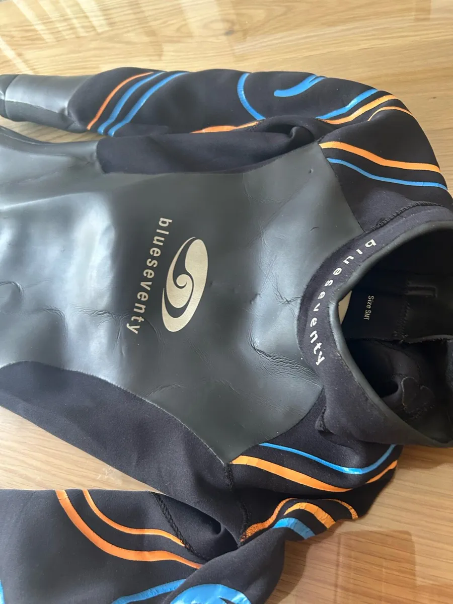 Wet suit - Image 1
