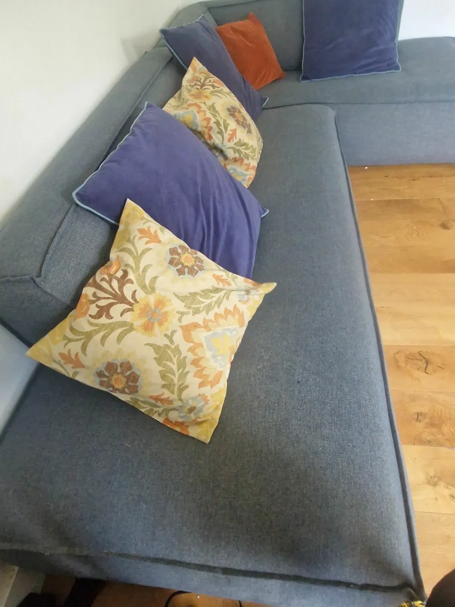 Sofa - Image 4