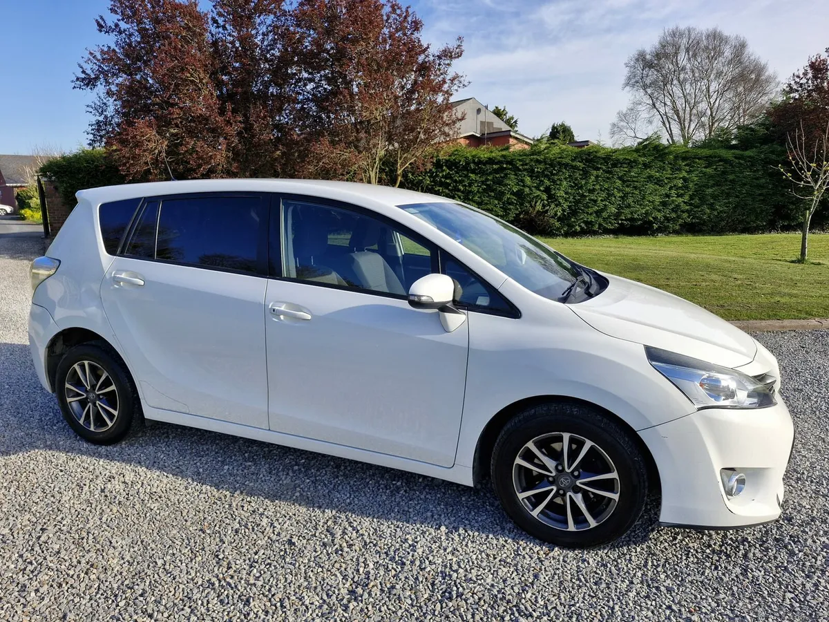 Toyota Verso 1.6 D-4D ICON 5DR 7-Seater - Image 1