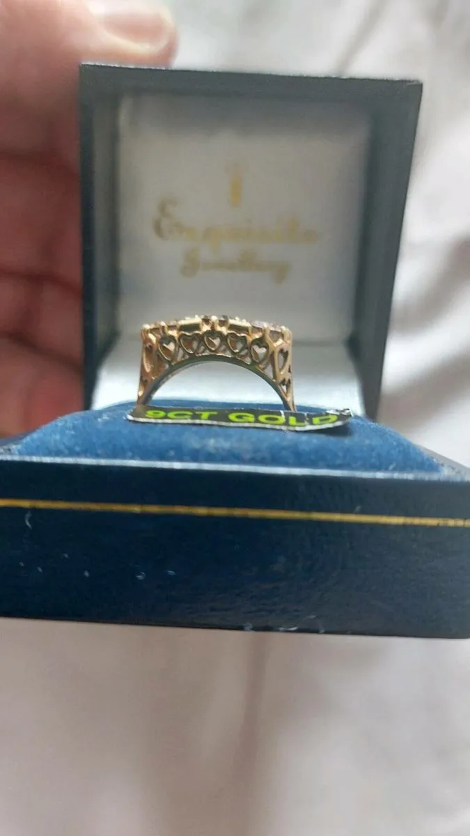 9ct gold - Image 1