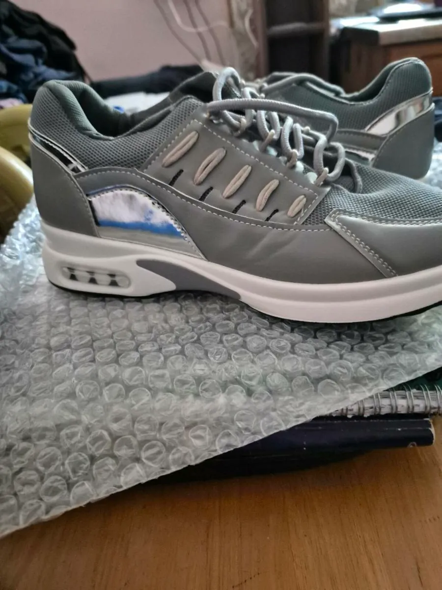 TRAINERS - Image 4