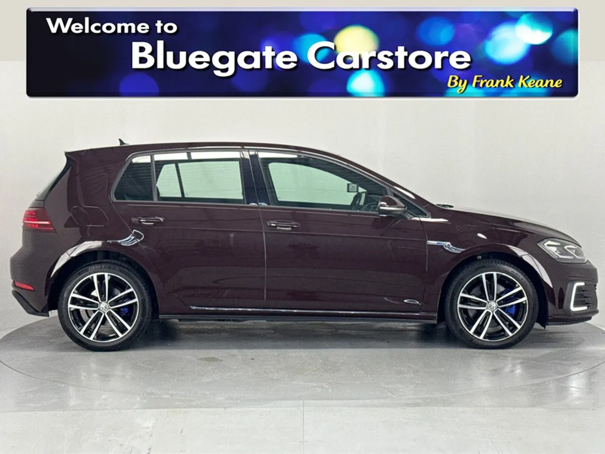 Volkswagen Golf 1.4 GTE S-A 5DR AUTO**17 INCH ALLO - Image 2