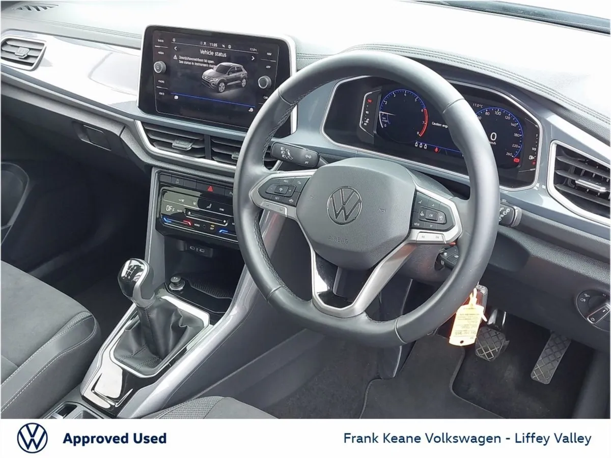 Volkswagen T-Roc Style 1.0 TSI 110HP  johannesbur - Image 2
