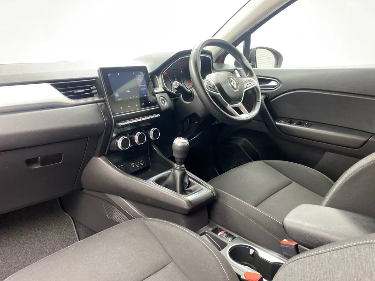 Renault Captur dCi 95 Iconic - Image 3