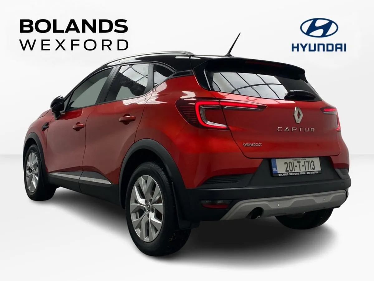 Renault Captur dCi 95 Iconic - Image 4