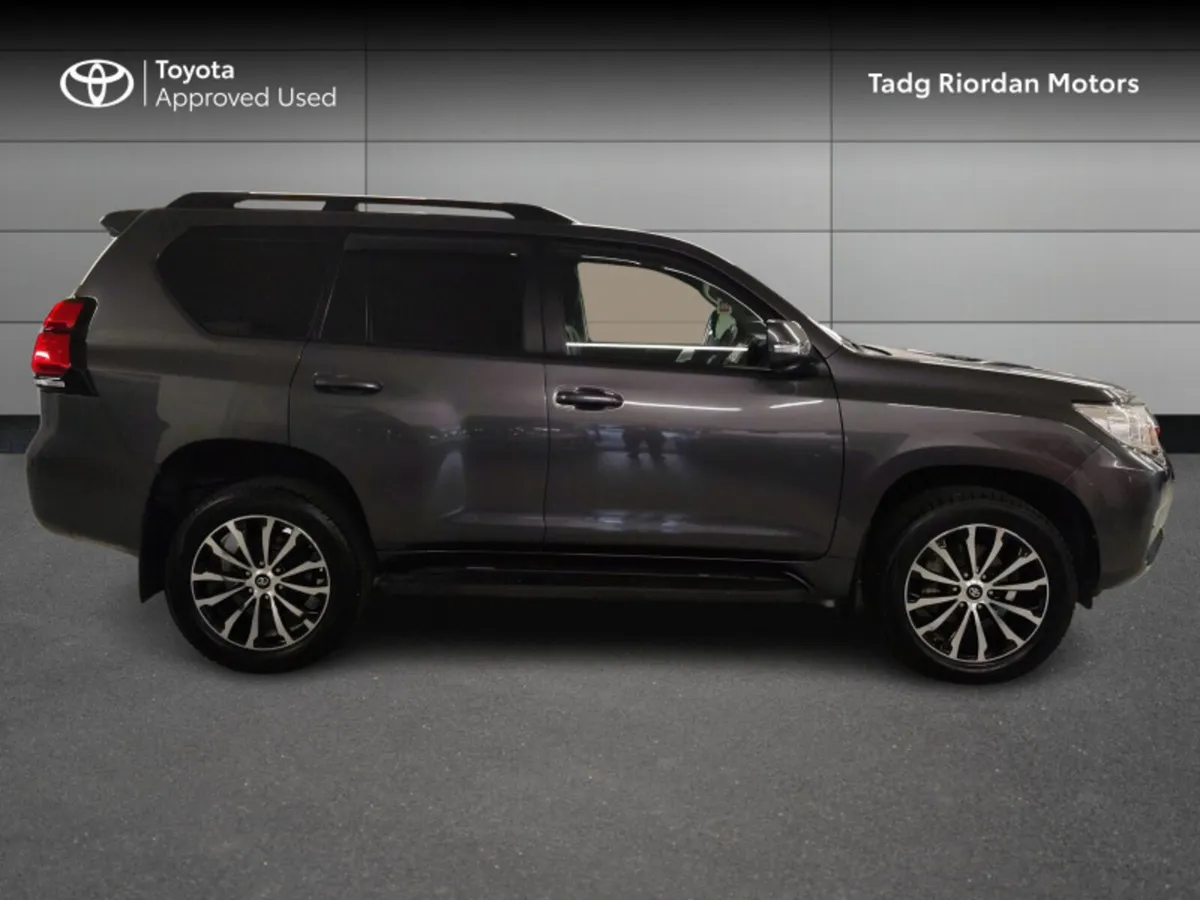 Toyota Land Cruiser LWB COMMERCIAL AUTO - Image 3