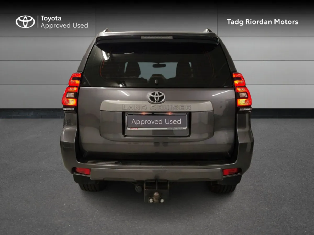 Toyota Land Cruiser LWB COMMERCIAL AUTO - Image 4
