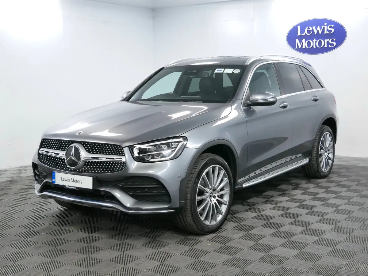 2023 Mercedes-Benz GLC 300de AMG - Image 4
