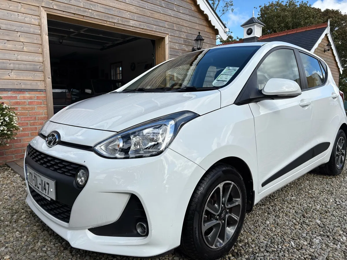 Hyundai i10 Delux - Image 1