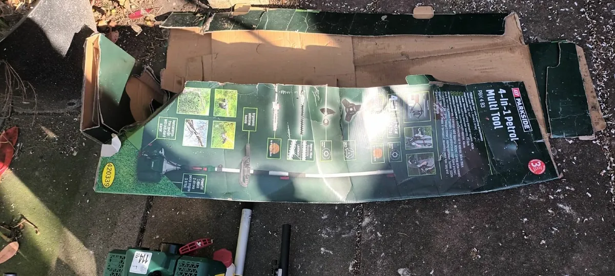 Multi garden tool petrol with box and instructions - Image 4
