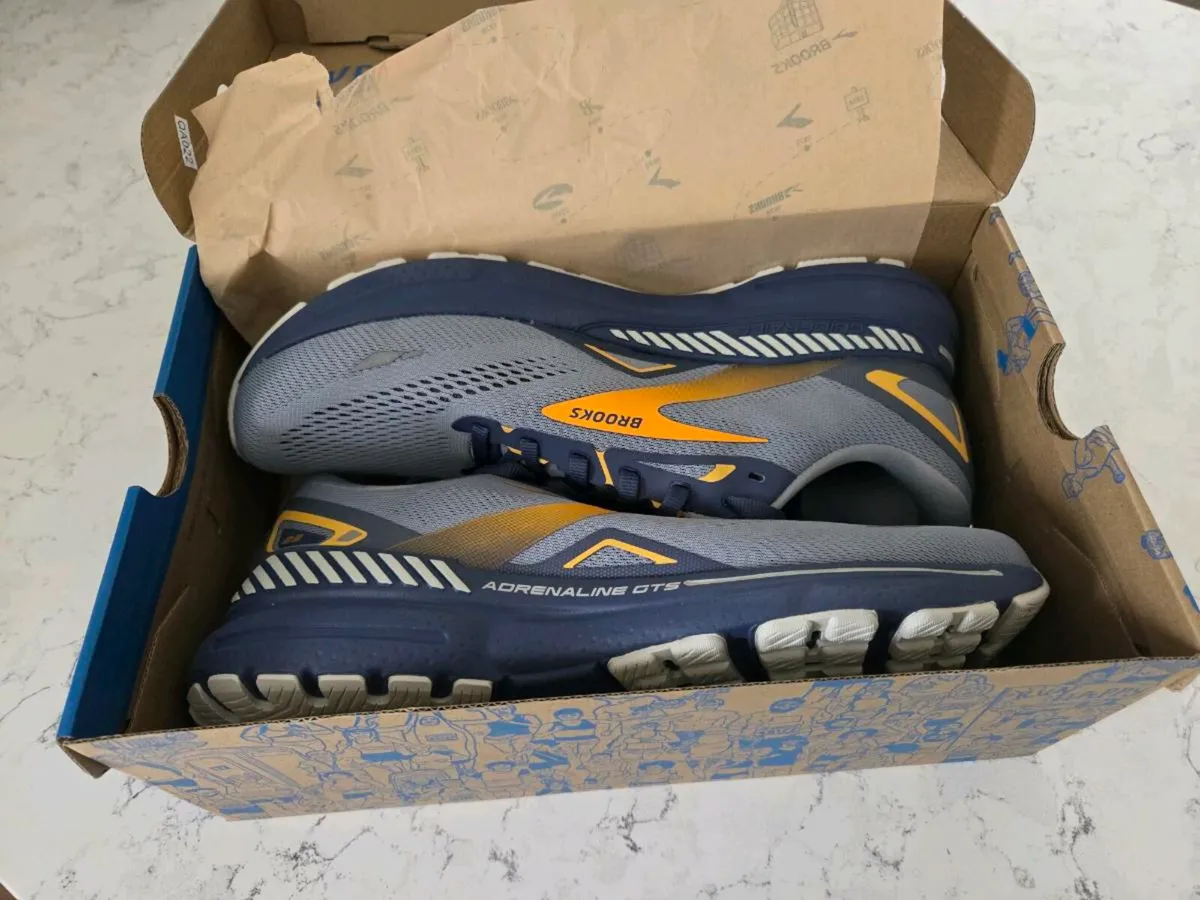 Brooks adrenaline GTS 23 - Image 3