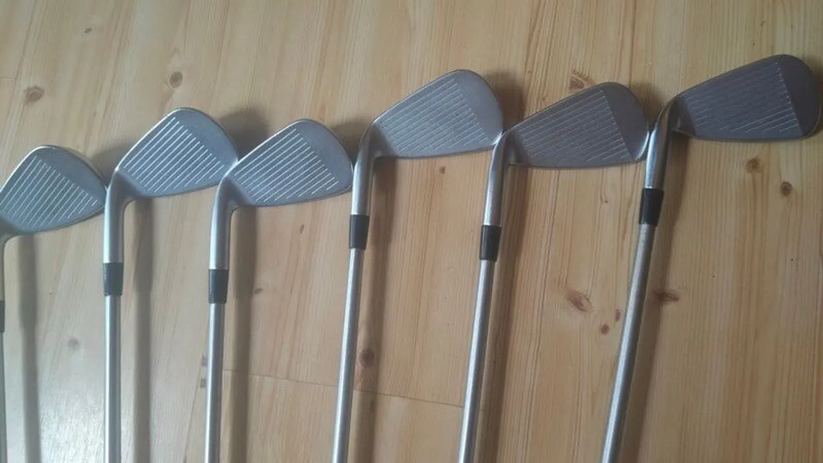 Mizuno JPX 900 Hot Metal Irons 5-PW - Image 2