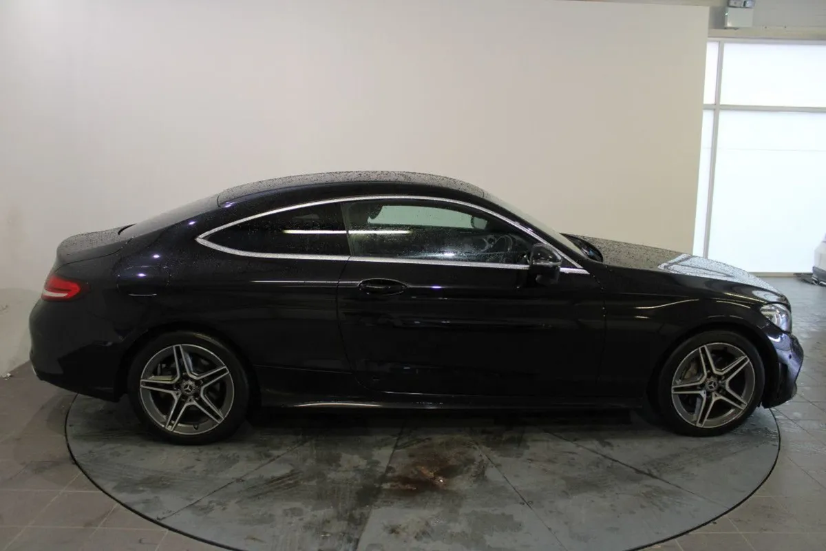 Mercedes-Benz C-Class C 220 D AMG Line Premium A/T - Image 3