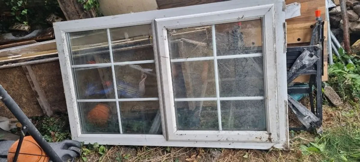Job lot of windows - Image 1