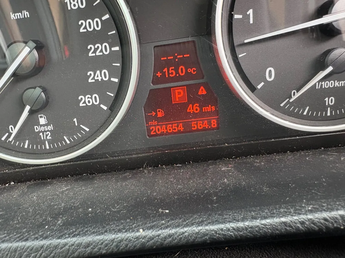 BMW X5 e70 crew cab - Image 2