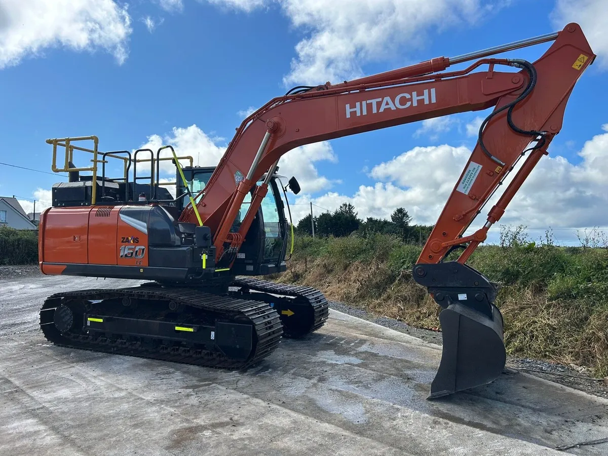 ⭐️2024 Hitachi ZX160LC-7 200hrs⭐️ - Image 4