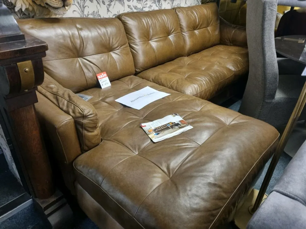 Alexander and James corner unit - Image 1