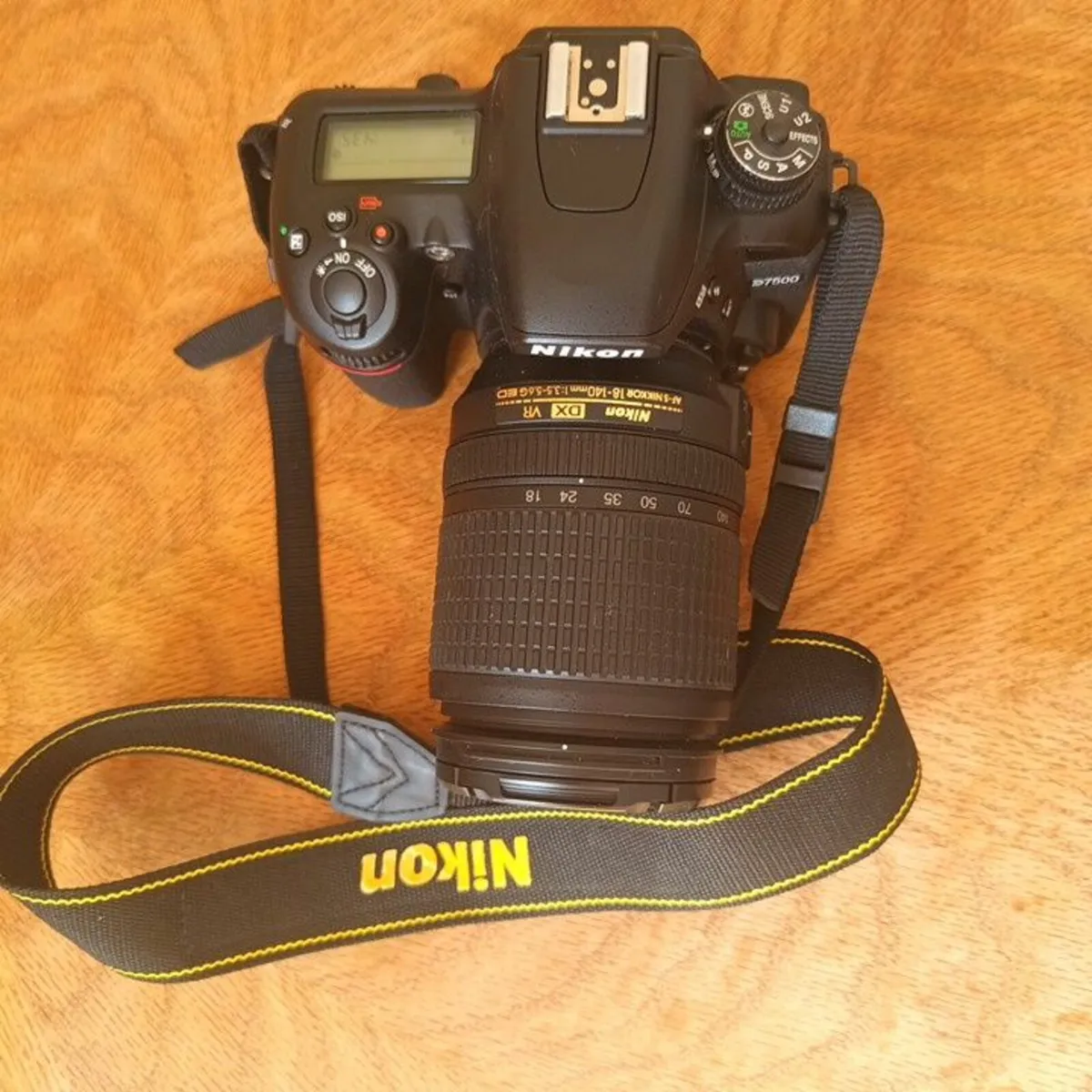 Nikon D7500.  /Af-S nikkor 18-140mm - Image 1