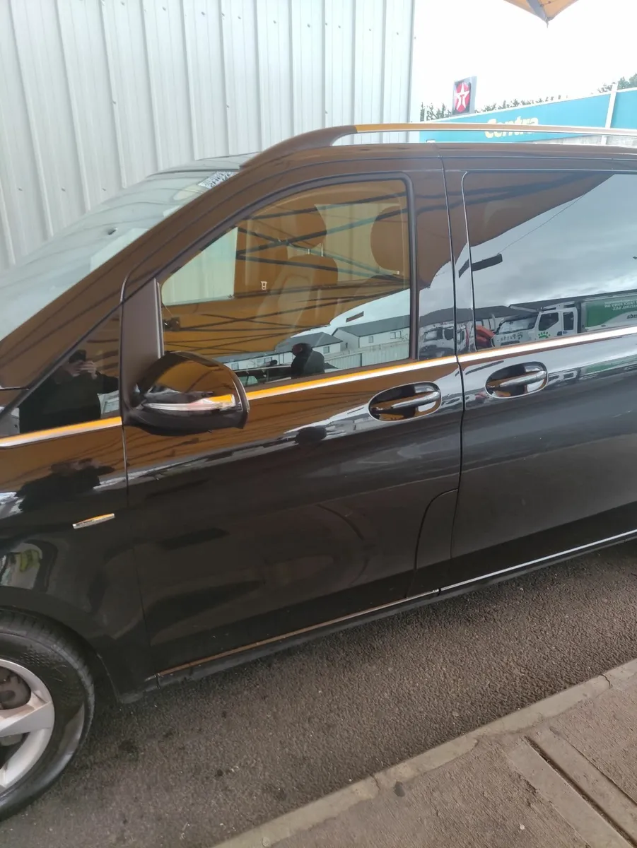 Mercedes-Benz V-Class 2016 - Image 3