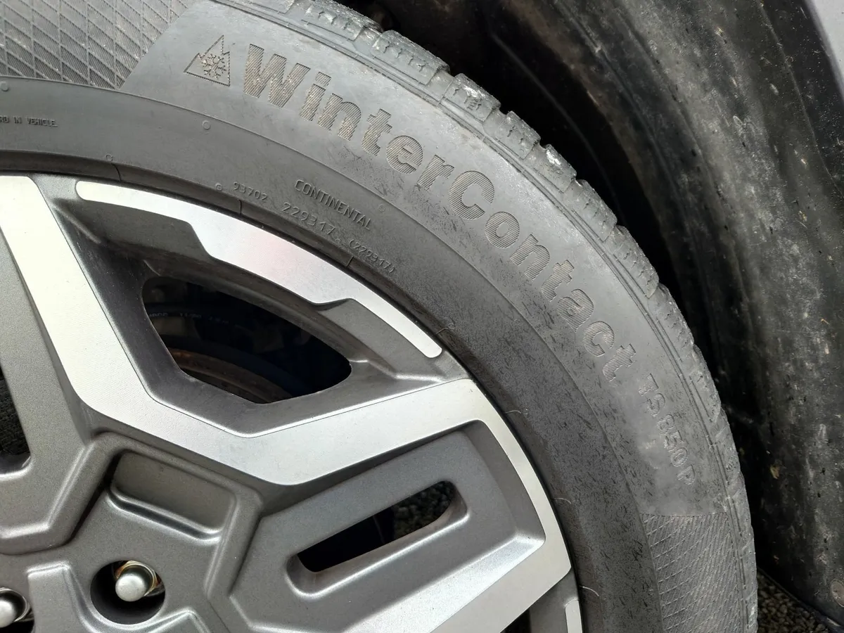 Hyundai Santa Fe 19" Alloy Wheels - Image 3